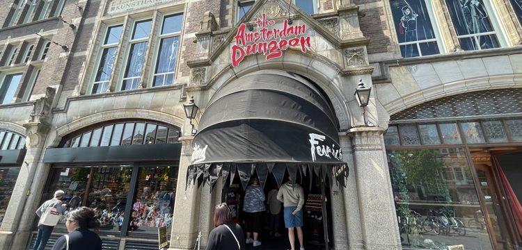 De Amsterdam Dungeon: Het Onthullen van de Duistere geheimen van Oud Amsterdam