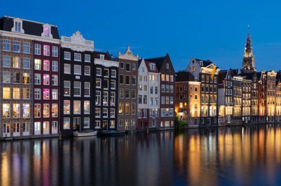 scheve huizen amsterdam